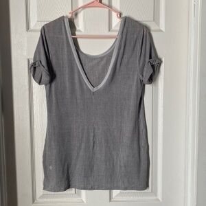 Lululemon short sleeve top sz 4/6